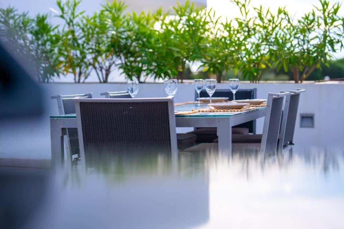 Seaside Elegance With Sea View Daire Marbella Dış mekan fotoğraf