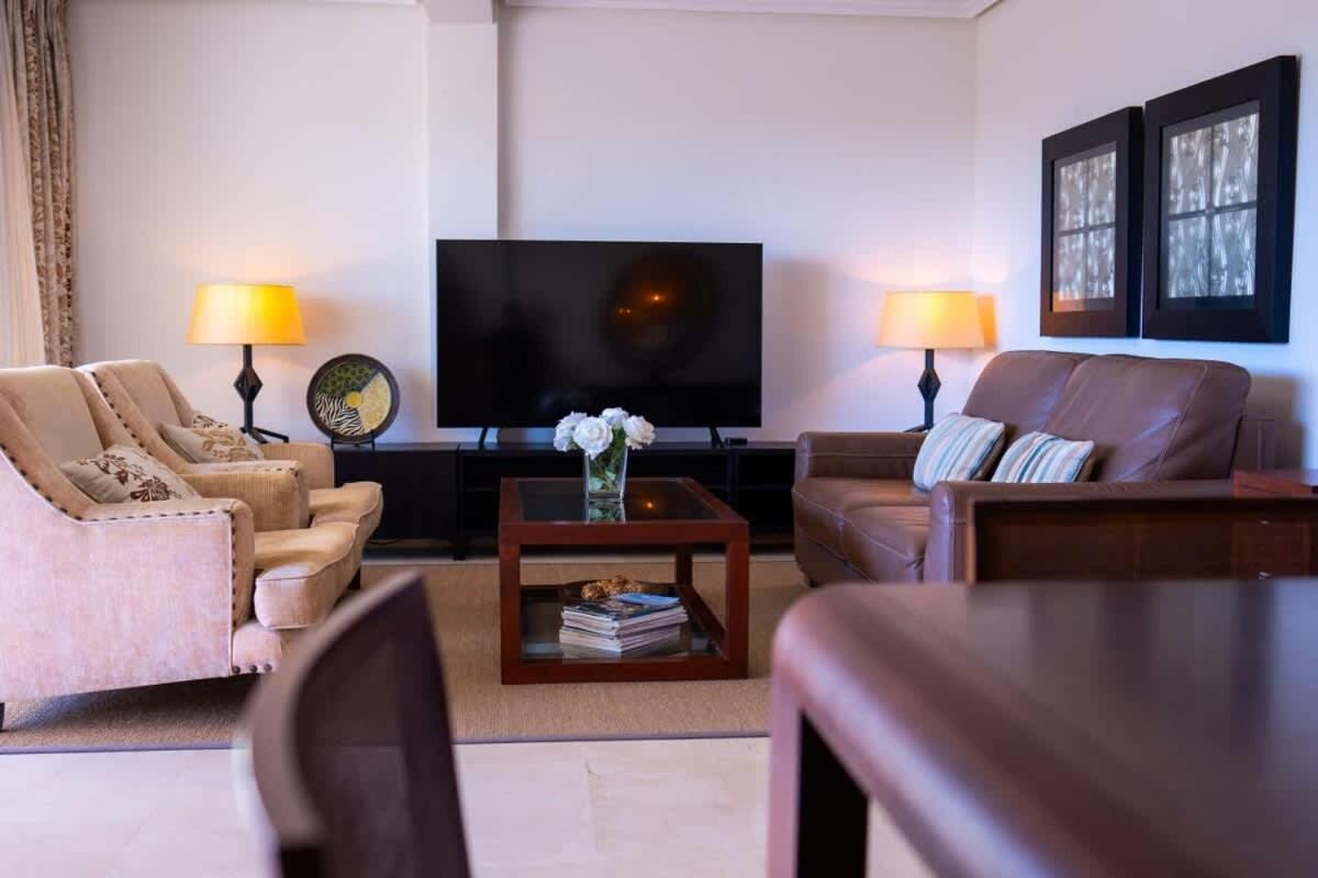 Seaside Elegance With Sea View Daire Marbella Dış mekan fotoğraf