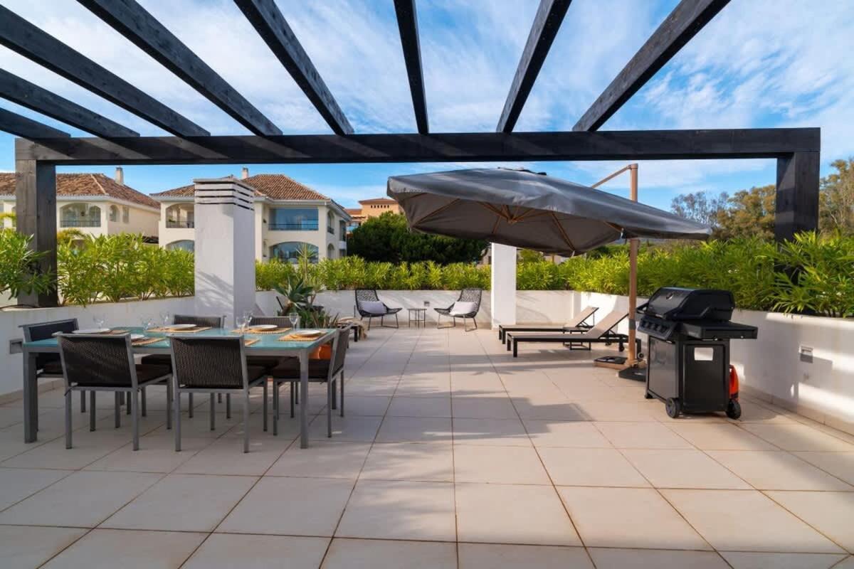 Seaside Elegance With Sea View Daire Marbella Dış mekan fotoğraf